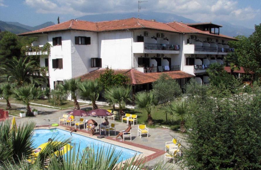 Athina Hotel Neos Panteleimonas Bagian luar foto